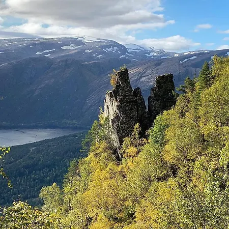度假居 Holiday Alfoten Davik (Sogn og Fjordane)